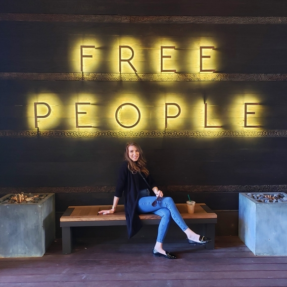 Meet your Posher, Brianna! - Picture 1 of 1